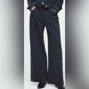 Gap women’s new with tags sweatpant wide leg jeans, blue size large